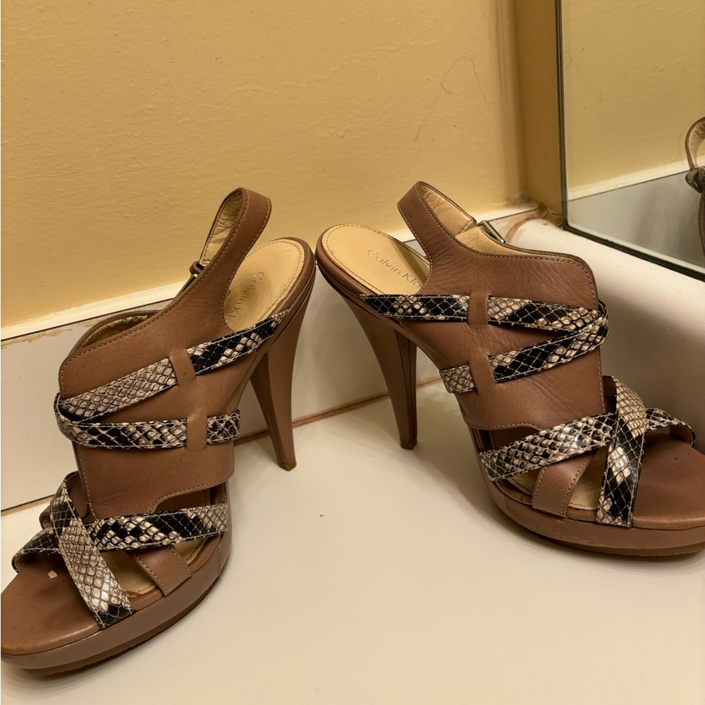 Calvin Klein Pasha Platform Leather Peep Toe High Heels! GUC